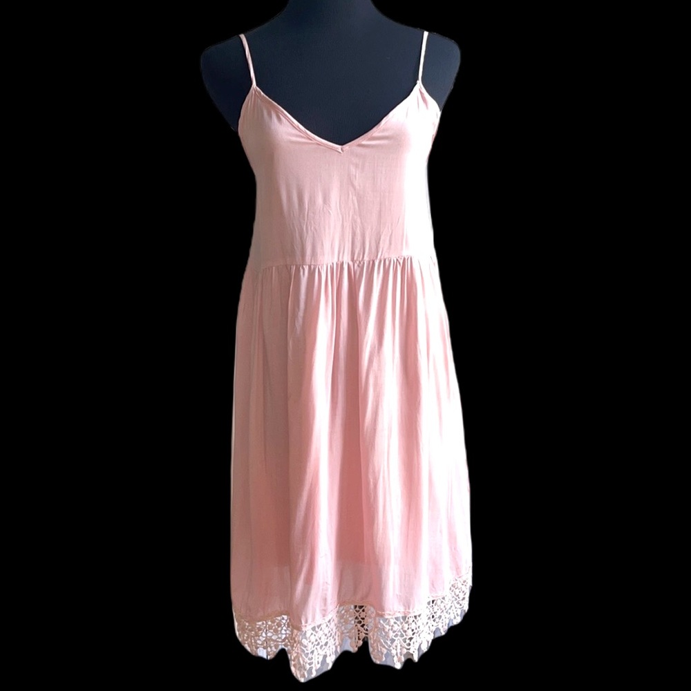 Entro sleeveless light pink dress